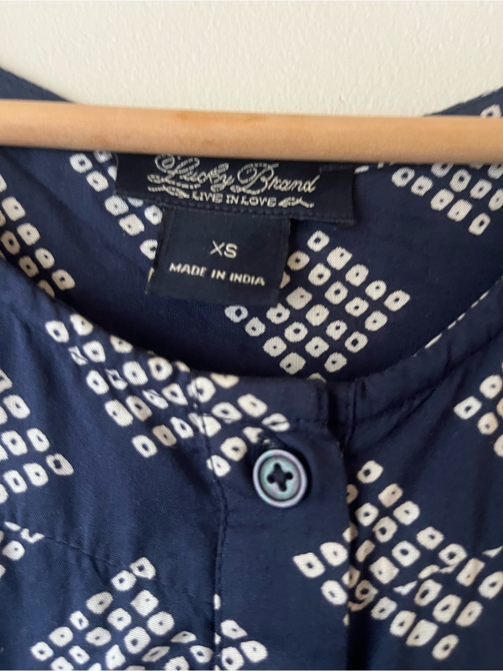 Navy Geometric Button-Front Tank Top - Picture 2 of 4